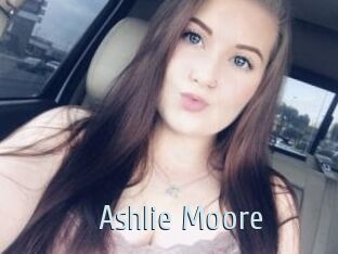 Ashlie_Moore
