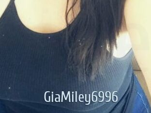 GiaMiley6996