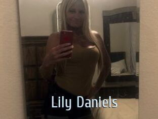 Lily_Daniels