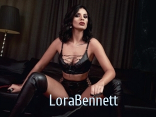 LoraBennett Ta Model