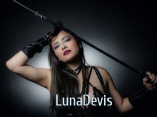 LunaDevis
