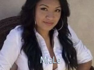 Mia_Le