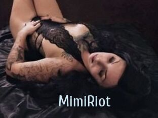 Mimi_Riot