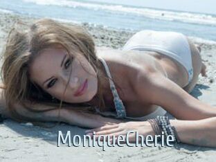 MoniqueCherie