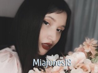 Miajones18