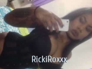 RickiRoxxx